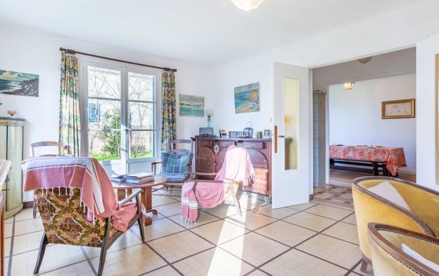 Sunny Lodge - Photo 1